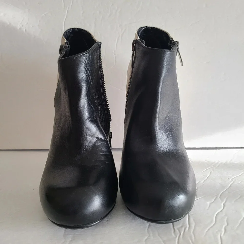 Shoemint Nancy leather booties women's sz.7.5